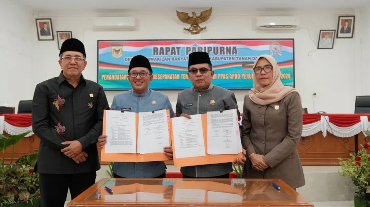 DPRD, Pemkab Tanah Datar Tandatangani Nota Kesepakatan KUA-PPAS Perubahan Tahun 2026