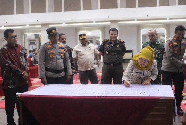 Bupati Dharmasraya Perintahkan Camat dan Wali Nagari, Larang Masyarakat Buka Lahan dengan Melakukan Pembakaran