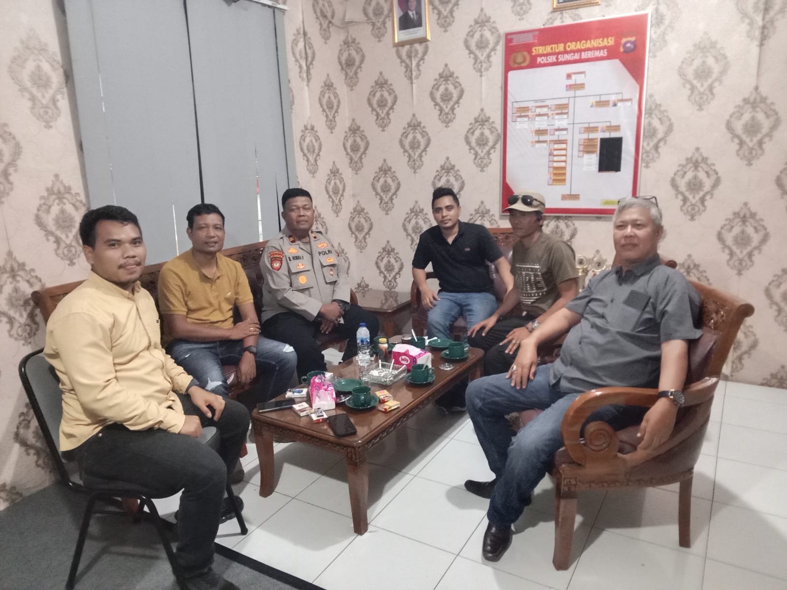 Pererat Sinergi, Ketua AJO Pasbar Muhammad Fadli Silahturahmi ke Polsek Sungai Beremas