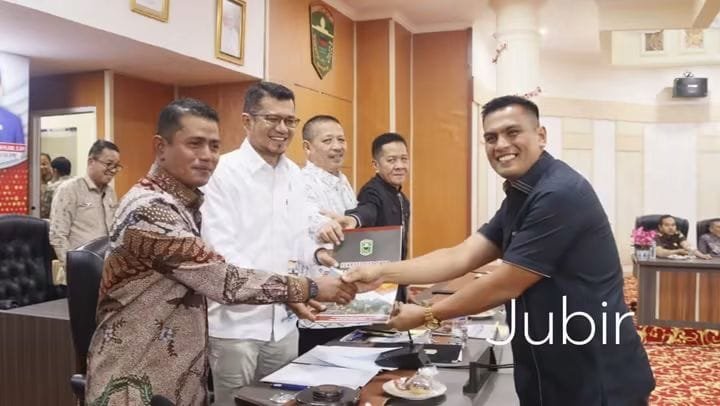 Politisi Muda Golkar Trio Karno Vivo Didaulat Jadi Pembicara Komisi lll DPRD Kabupaten Solok